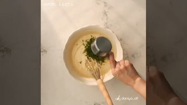 Пироги с шампиньонами и беконом