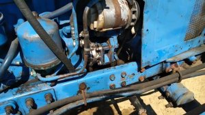 Трактор МТЗ 80. Увеличение уровня масла в двигателе.