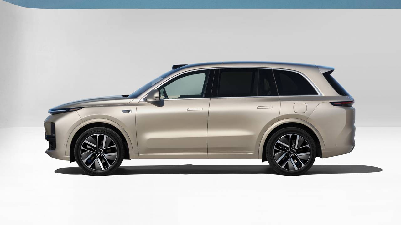 Краш-Тест Li Auto L8 (LiXiang L8) от C-IASI на CarMaps.Ru смотреть онлайн