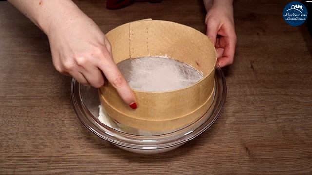 Meine fluffigen Spiegelei-Hefeteilchen mit Quarkfüllung. Ihr müsst sie unbedingt probieren! смотреть онлайн