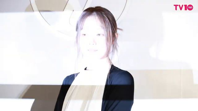 이성경(Lee SungKyoung) 루이비통 컬렉션 | Lee SungKyoung LOUIS VUITTON Photo Call [4K] смотреть онлайн