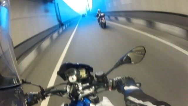 Тест драйв BMW F800R смотреть онлайн