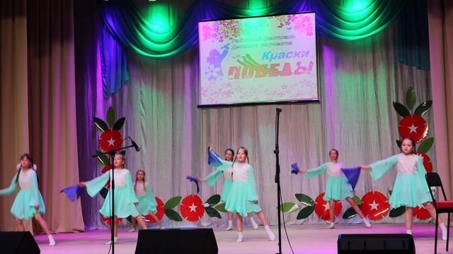 Танец от устьпристанских школьников на фестивале "Краски Победы". Видео смотреть онлайн