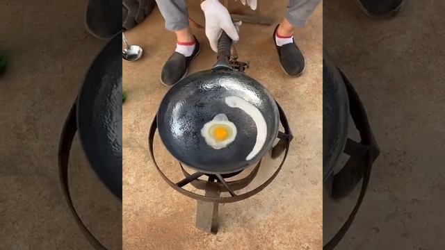 Как быстро пожарить яйцо в пиве смотреть онлайн