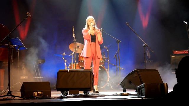 Migawki z II Festiwalu Polskiej Piosenki "Kryształowy Kamerton" 2022 смотреть онлайн