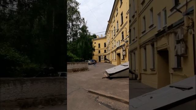 Санкт-Петербург, Васильевский остров, двор смотреть онлайн