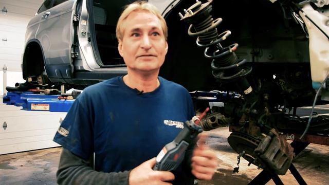 12v Cordless Reciprocating Saw Review- Salvage Yard смотреть онлайн