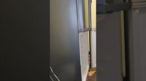 Холодильник Самсунг no Frost долго не включается. Появляется лёд на продуктах и стенках