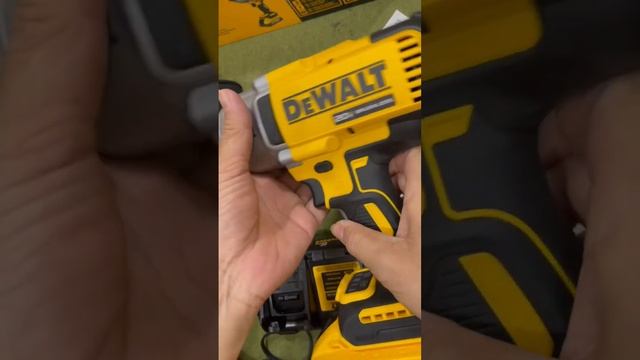 Dewalt Mexico 1900Nm dcf900 #dewalt #shortsvideo смотреть онлайн