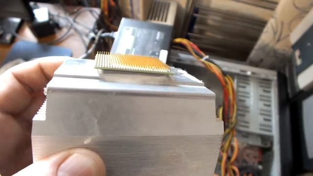 Жевательная резинка вместо термопасты смотреть онлайн