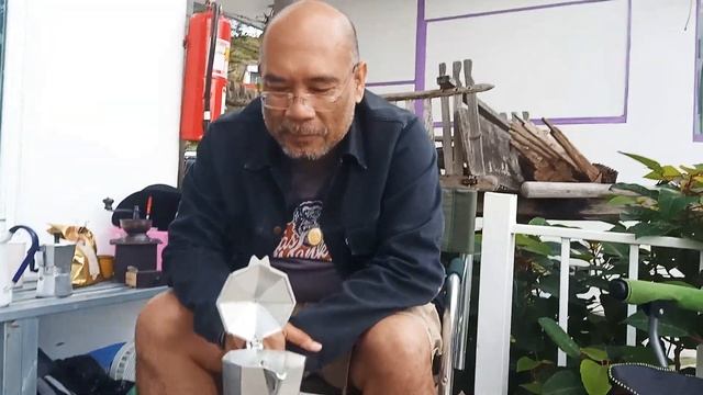 มาทำกาแฟกินเองที่เขาค้อ смотреть онлайн