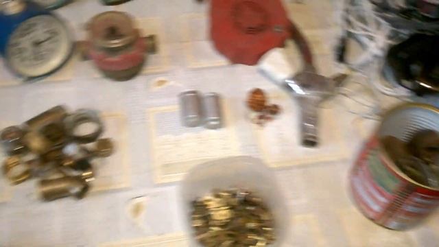 Куча будильников латуни и разного барахла!!!