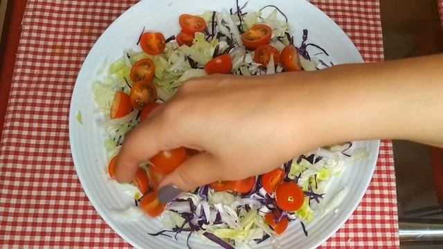 Салат с курицей! Вкусный и лёгкий салат Аля Цезарь смотреть онлайн
