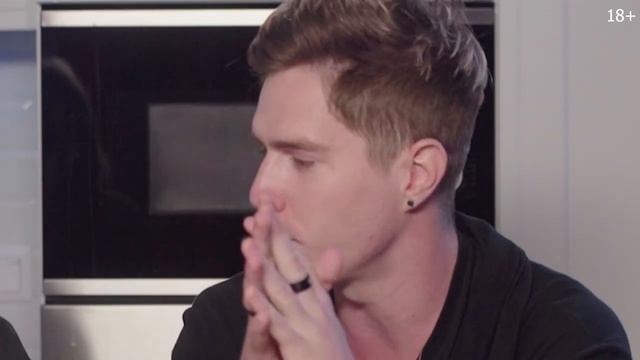 Как раскручивать музыку в 2021? Обсуждаем талант, лейблы и ТикТок с музыкальным маркетологом смотреть онлайн