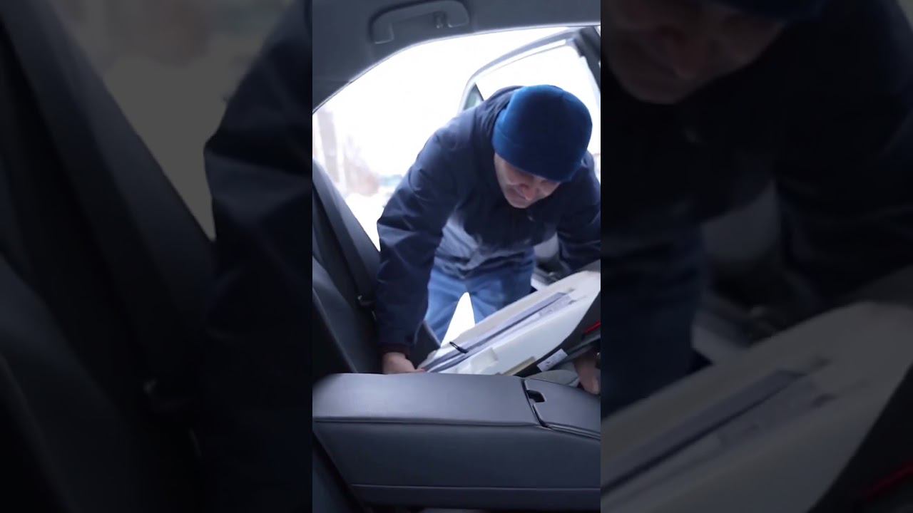 САМОЕ КОМПАКТНОЕ АВТОКРЕСЛО - RANT TAXI смотреть онлайн