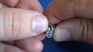 Простейшая схема подключения Светодиода к батарейке