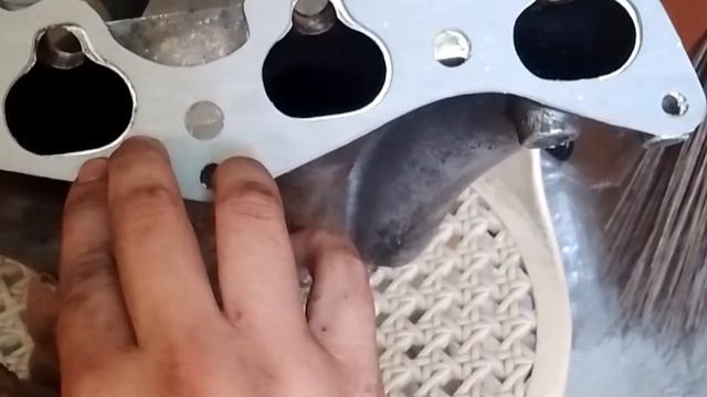 Honda Civic VTi replace Radiator hose and Manifold Gasket. смотреть онлайн