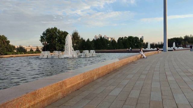 Сегментные фонтаны "Радость Победы" в Парке Победы на Поклонной горе в Москве #Moscow смотреть онлайн