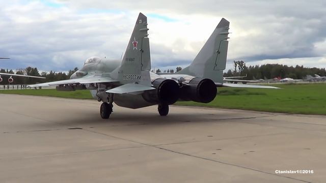 СУ-34 СУ-35 СУ-30 ЯК-130 МИГ-29СМТ Взлет руление посадка Армия 2016 09.09.2016 смотреть онлайн