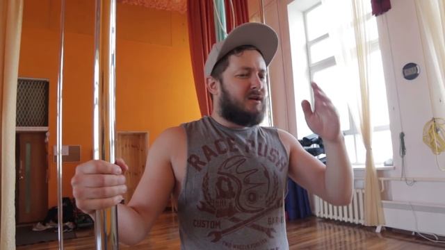 УЧУСЬ ТАНЦЕВАТЬ НА ШЕСТЕ - ВЛОГСБРО смотреть онлайн