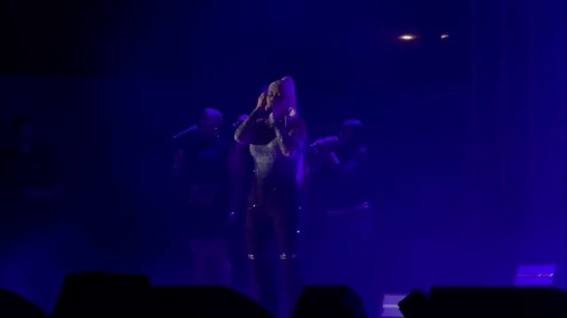Christina Aguilera Sings “Hurt” For The First Time Since 15 Years! | 2023 смотреть онлайн