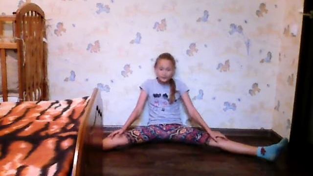 КАК СДЕЛАТЬ МОСТИК?! Гимнастика #1 смотреть онлайн