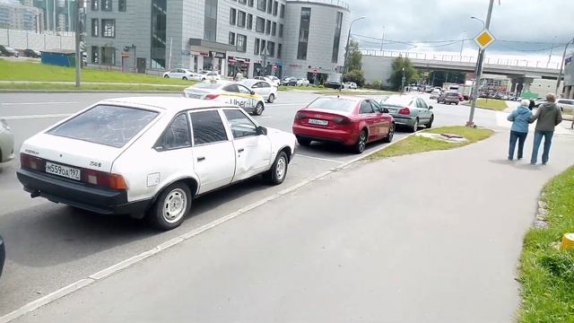 Москвич 2141S смотреть онлайн