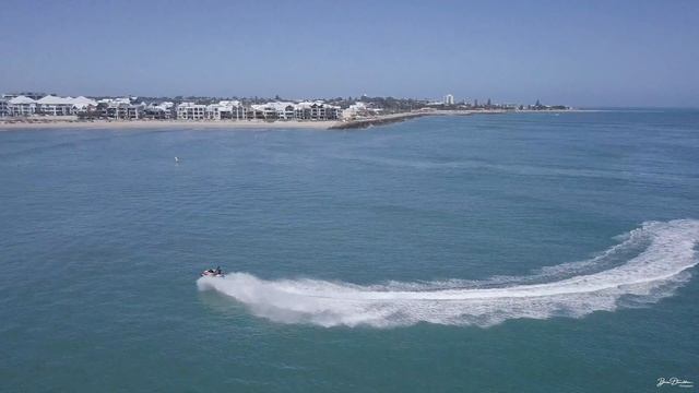 Drone & Jet Ski fun! смотреть онлайн