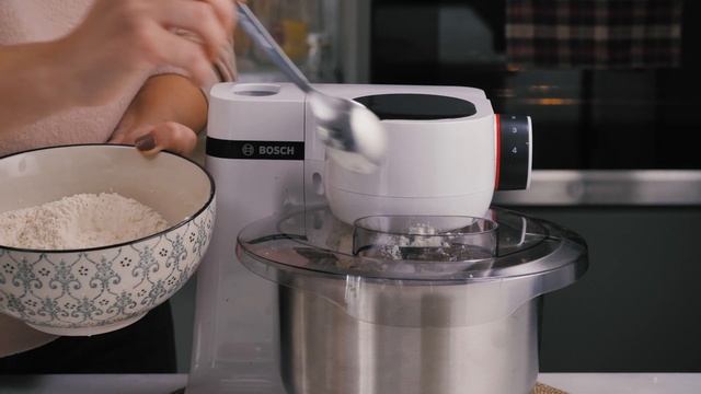 Home Edition: Φτιάχνουμε κουραμπιέδες με την Bosch & την Εύα Μονοχάρη | Public смотреть онлайн