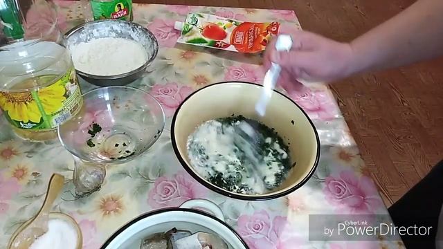 Жареный минтай с кинзой. Кавказский рецепт. Бомбическая рыба! смотреть онлайн