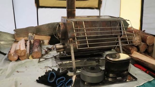 Походная печка "Чебурашка". Тест на длительность горения сосновых дров смотреть онлайн