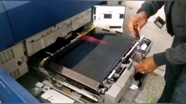 Xerox versant 2100 press