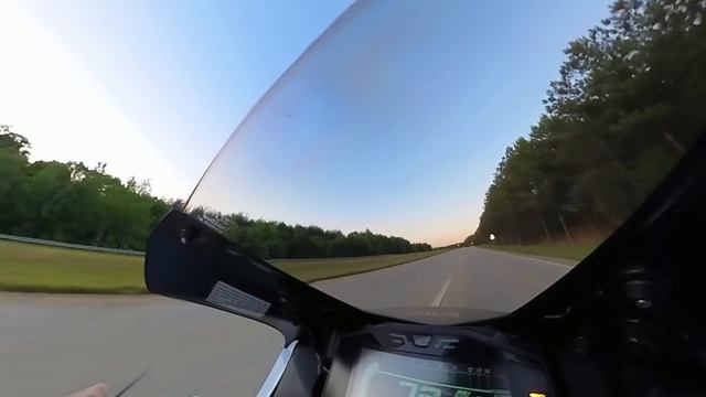 GSXR 1000R VS GSXR 1000 Street Race- DO THESE LIL' MODS MAKE THAT MUCH DIFFERENCE?