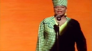 Queen Latifah - Fly Girl [HD Widescreen Music Video]