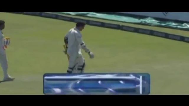 Mitchell Johnson sends 2 Proteas to hospital. смотреть онлайн