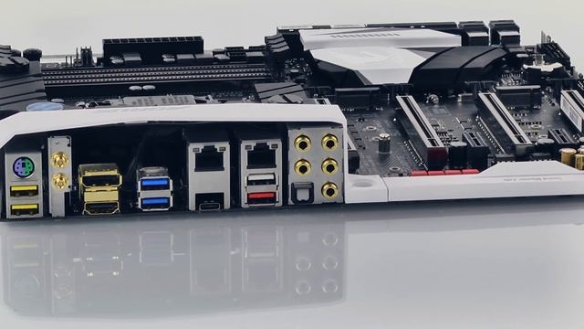 Материнская плата Aorus GA-Z270X-Gaming 9 нового игрового бренда Gigabyte смотреть онлайн