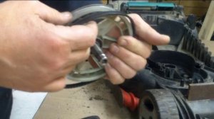 ремонт газонокосилки Bosch Rotak 32