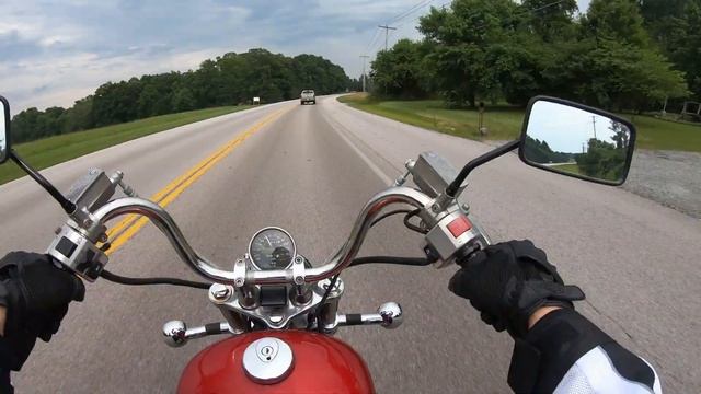 Little Trip Down Memory lane on a Suzuki Intruder 800 смотреть онлайн