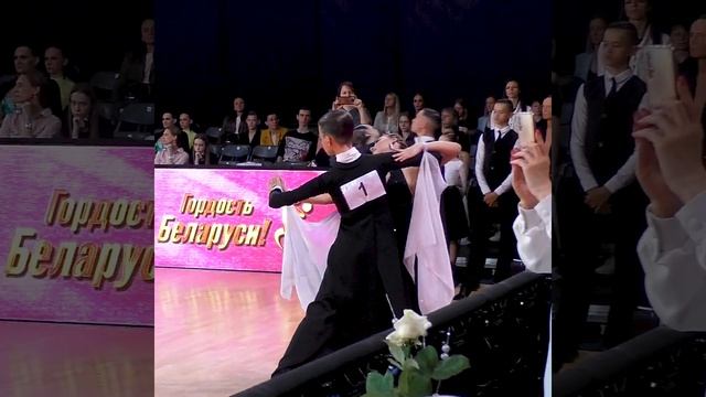 Медленный вальс / Юниоры-2, St (Rising Stars) финал - Чемпионат Минска (20.05.2023) бальные танцы смотреть онлайн