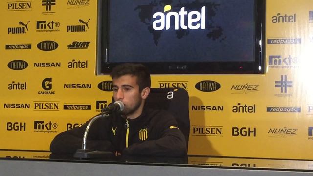 Conferencia de prensa de Diego Rossi, miércoles 10 de mayo смотреть онлайн