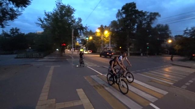 Вечерний велопробег в Алматы 2019. Без перекрытия дорог. смотреть онлайн
