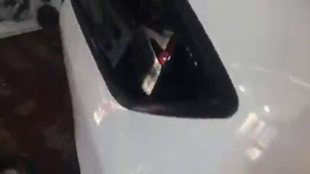 Не так много оказалось родной шумоизоляции в автосалоне Ситроен С4. Будем исправлять смотреть онлайн