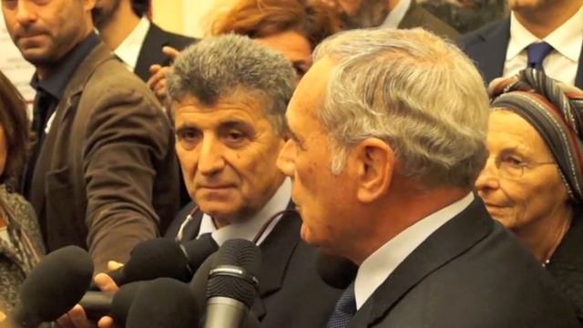 Dichiarazioni di Pietro Grasso e Pietro Bartolo al senato смотреть онлайн