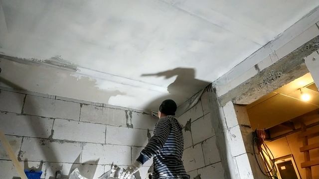 Шпаклевка потолка в ванной в доме из газобетона смотреть онлайн