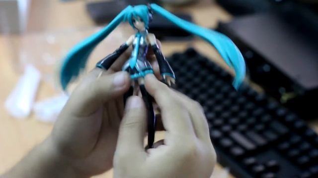 Hatsune Miku Figma #014 Unboxing! смотреть онлайн