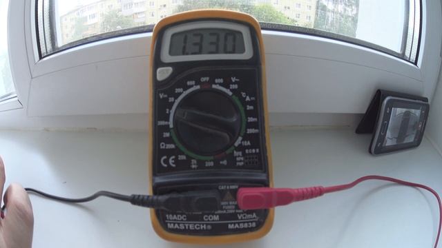 КАК ИЗМЕРИТЬ НАПРЯЖЕНИЕ HOW TO MEASURE VOLTAGE смотреть онлайн