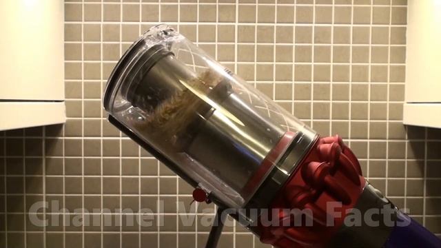 Dyson V11 Cordless Vacuum Cleaner 1-Year Update Review смотреть онлайн