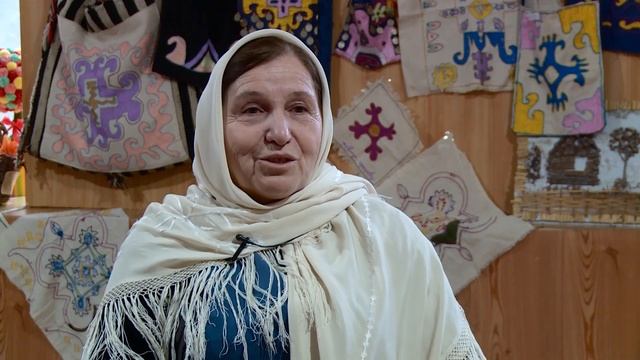 Кайтагская вышивка передача на даргинском языке "Адамти ва замана" проект "Новое поколение" смотреть онлайн