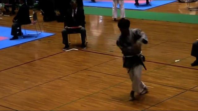 BO Kata YONEGAWA NO KON - Okinawa Kobudo Championships
