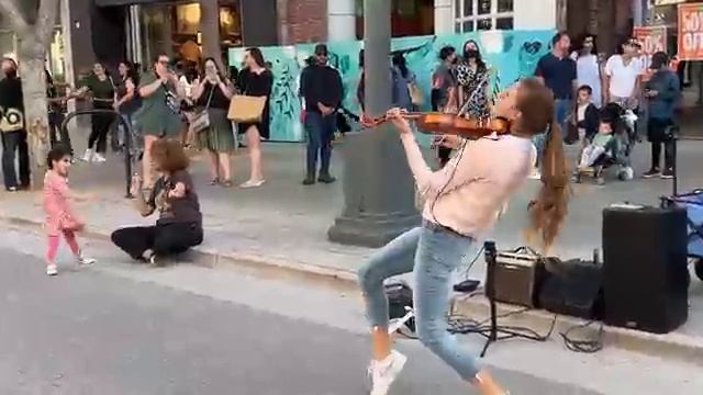 INCREDIBLELY-CUTE-GIRL